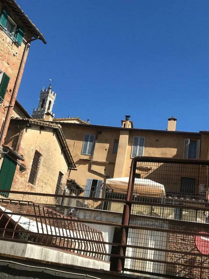Da Nedo&Duilia Apartment Siena Bagian luar foto